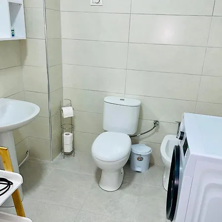 3 - Center דיוויאקה