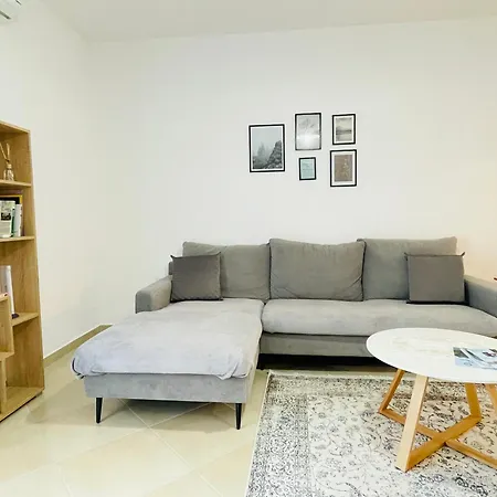 Appartement 3 - Center Divjake